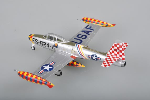 prebuilt 1/72 scale F-84E Thunderjet model 37107