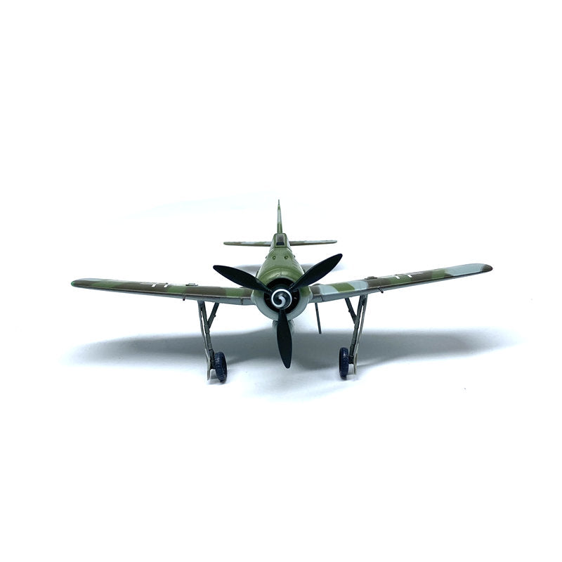 prebuilt 1/72 scale Fw 190 German WWII fighter model 36362