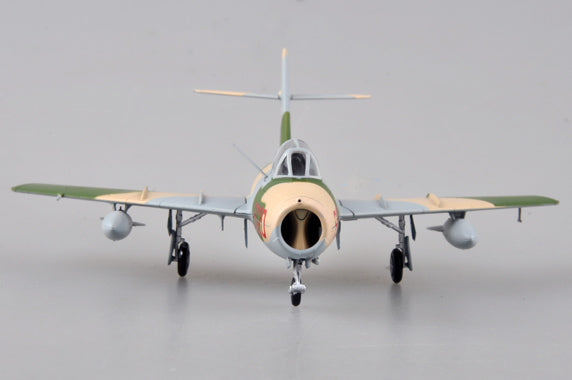 prebuilt 1/72 scale MiG-15 aircraft model 37139