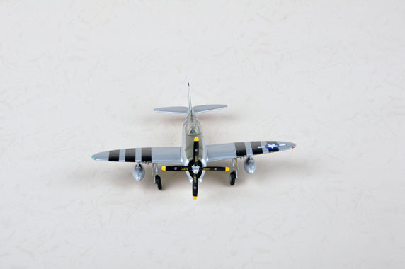 prebuilt 1/72 scale P-47D Razorback Thunderbolt aircraft model 36421