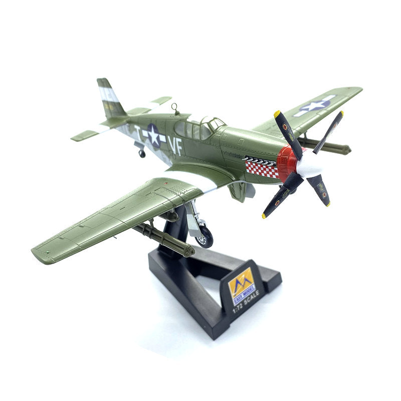 prebuilt 1/72 scale P-51B Mustang aircraft model 36359