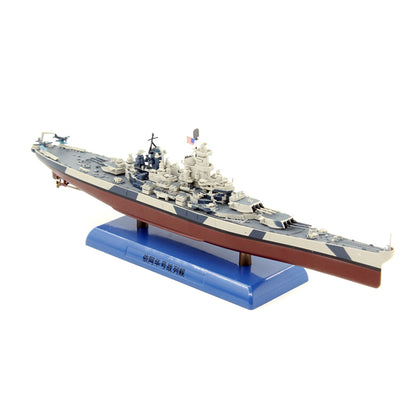 1/1000 scale diecast Iowa BB-61 battleship model