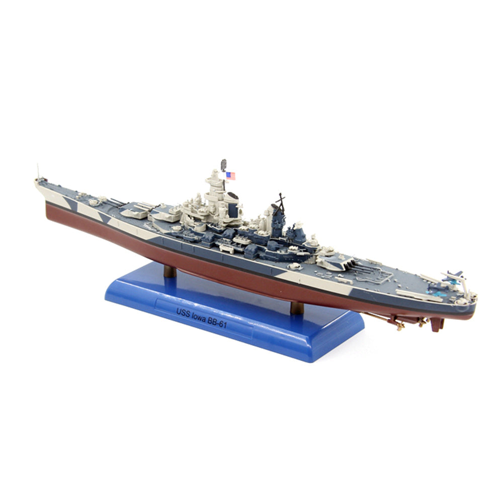 1/1000 scale diecast Iowa BB-61 battleship model