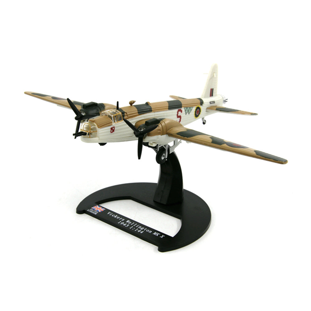 1/144 scale diecast Wellington aircraft model