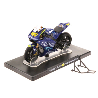 Yamaha YZR-M1 46 World Champion 2004 1/18 Scale Diecast Metal Motorcycle Collectible Model