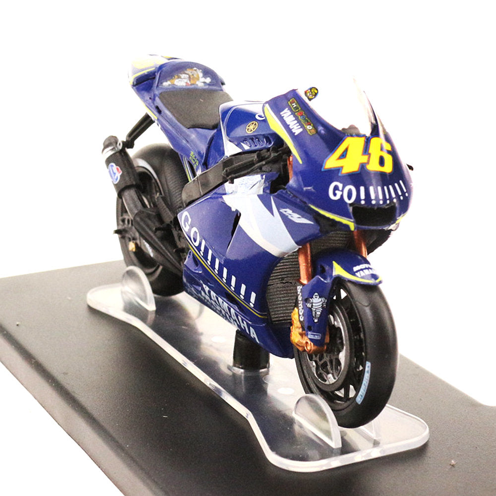 Yamaha YZR-M1 46 World Champion 2005 1/18 Scale Diecast Metal Motorcycle Collectible Model