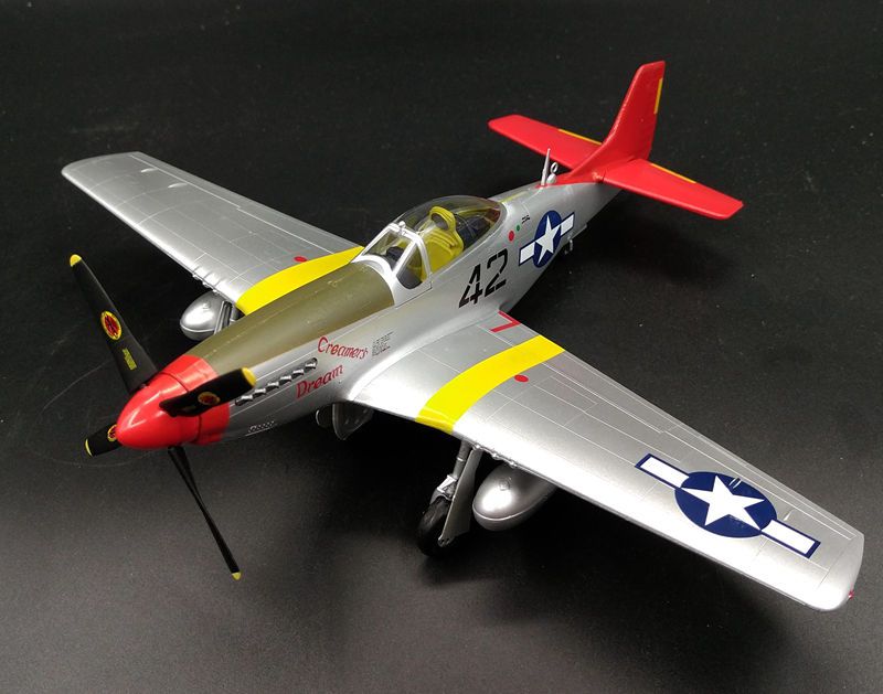 P-51D Mustang fighter airplane pre-built 1/48 scale plastic collectibl ...